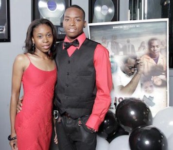 Фото - Джошуа Танксли: 356x309 / 26 Кб