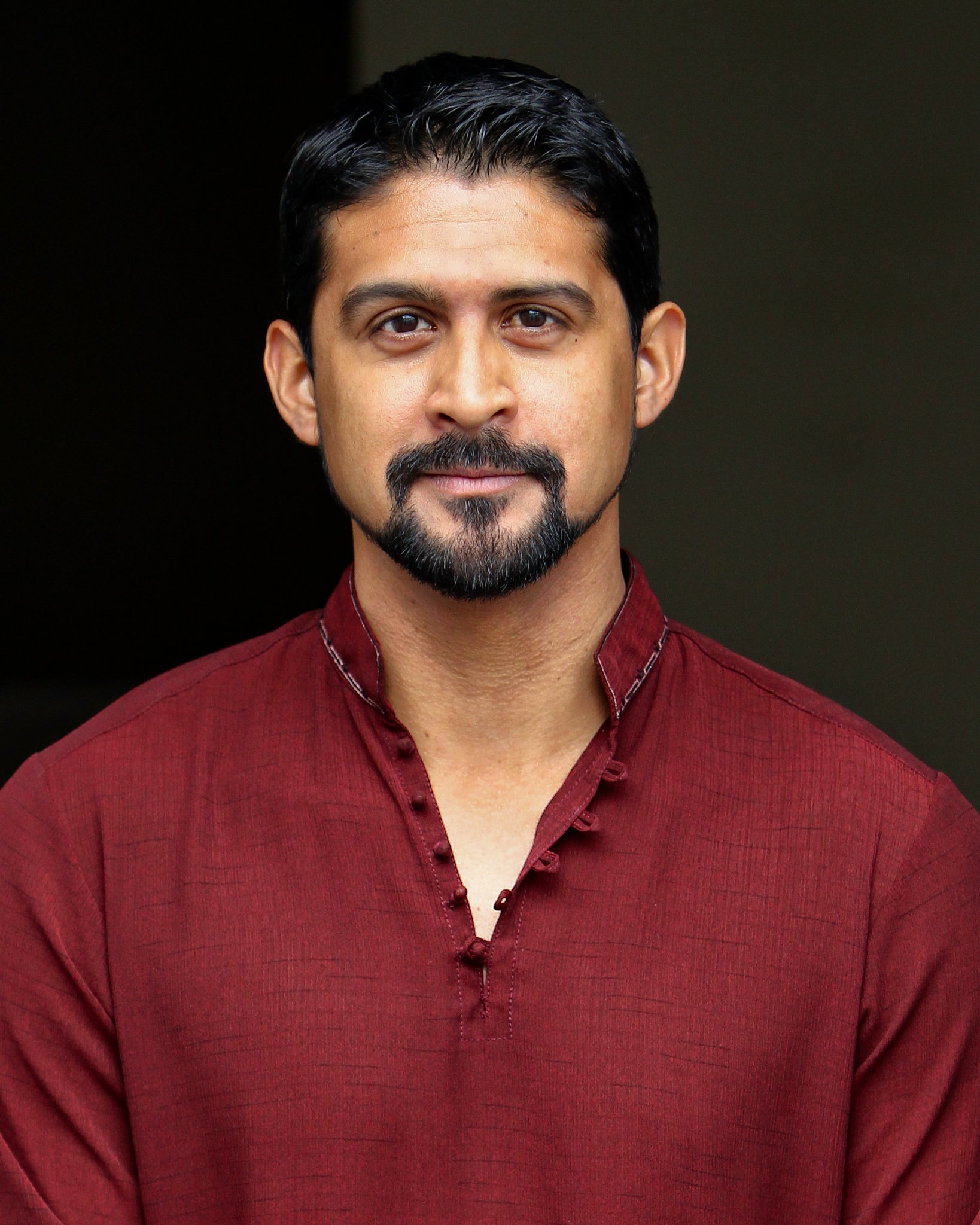 Фото - Эрик Салазар: 1638x2048 / 436 Кб