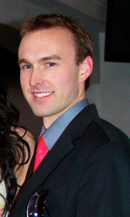 Фото - Бренден Уитни: 451x751 / 48 Кб