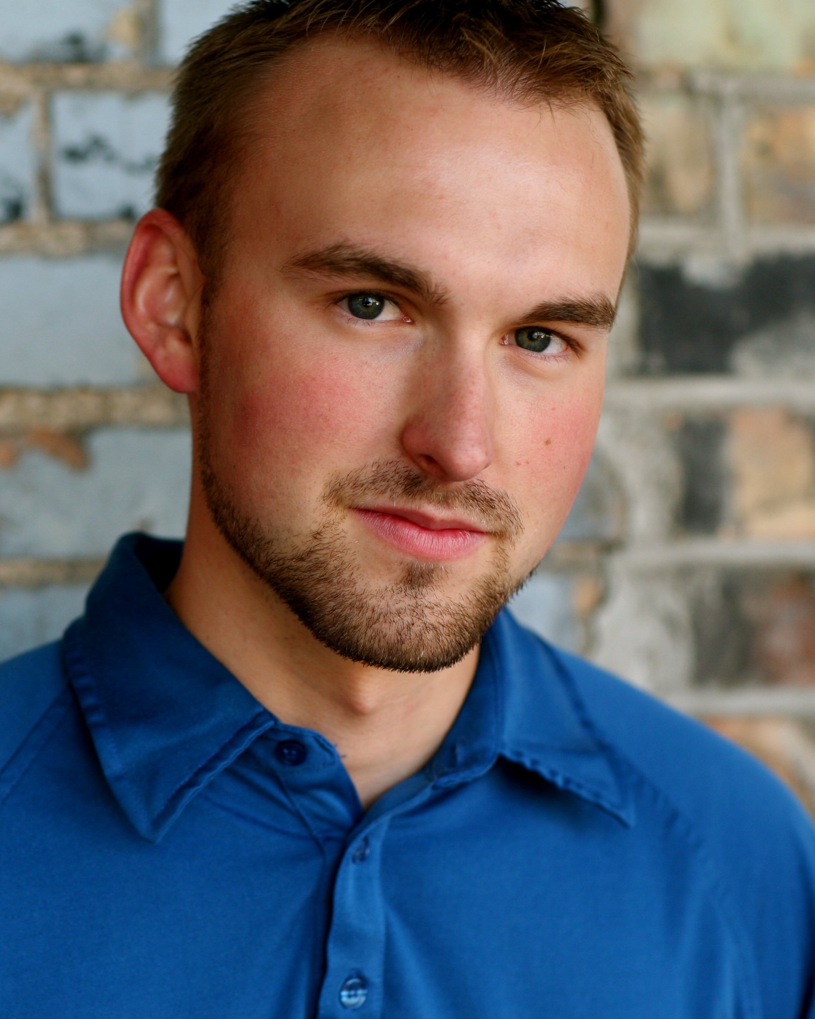 Фото - Бренден Уитни: 1638x2048 / 334 Кб