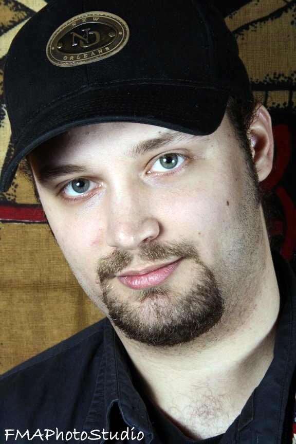 Фото - Грег Саммис: 576x864 / 93 Кб