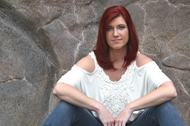 Фото - Дженнифер Руссоли: 664x441 / 74 Кб