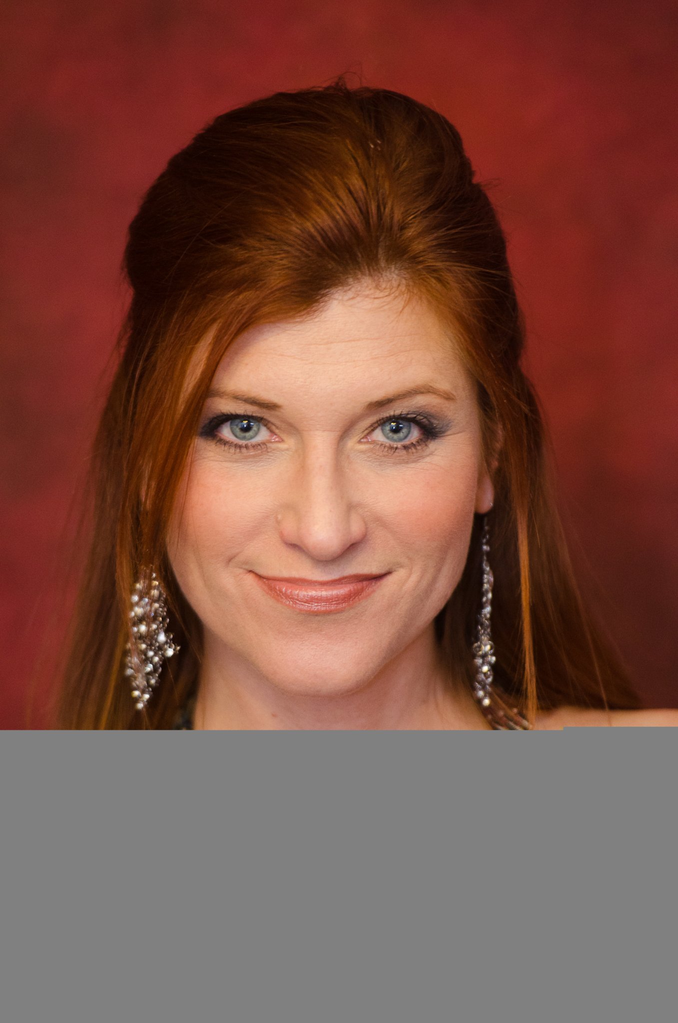 Фото - Дженнифер Руссоли: 1357x2048 / 239 Кб