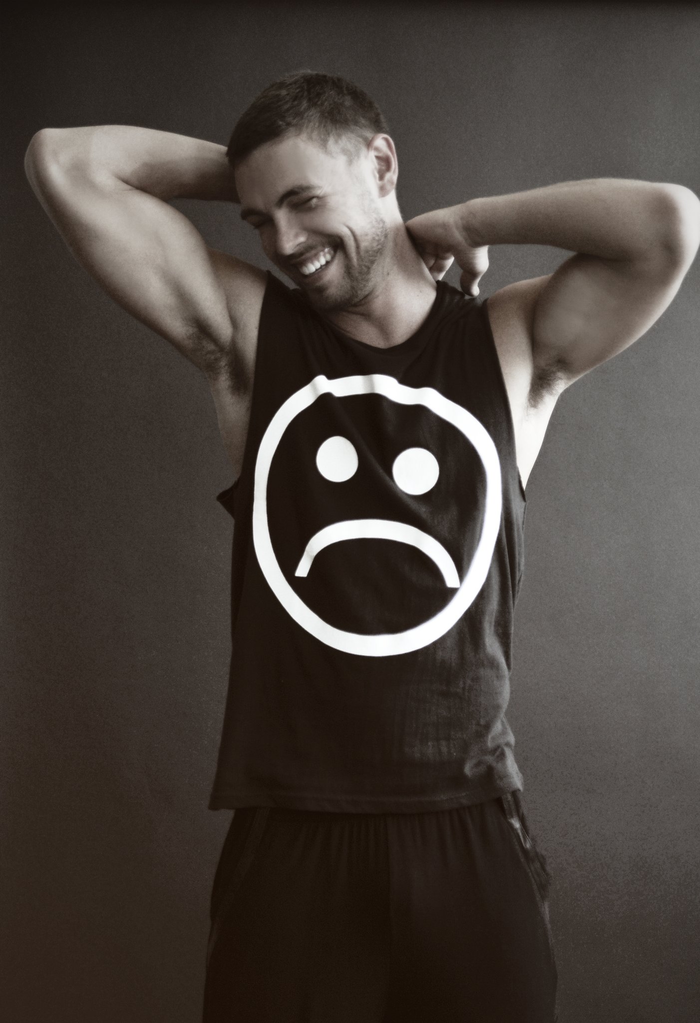 Фото - Томми О'Рилли: 1402x2048 / 325 Кб