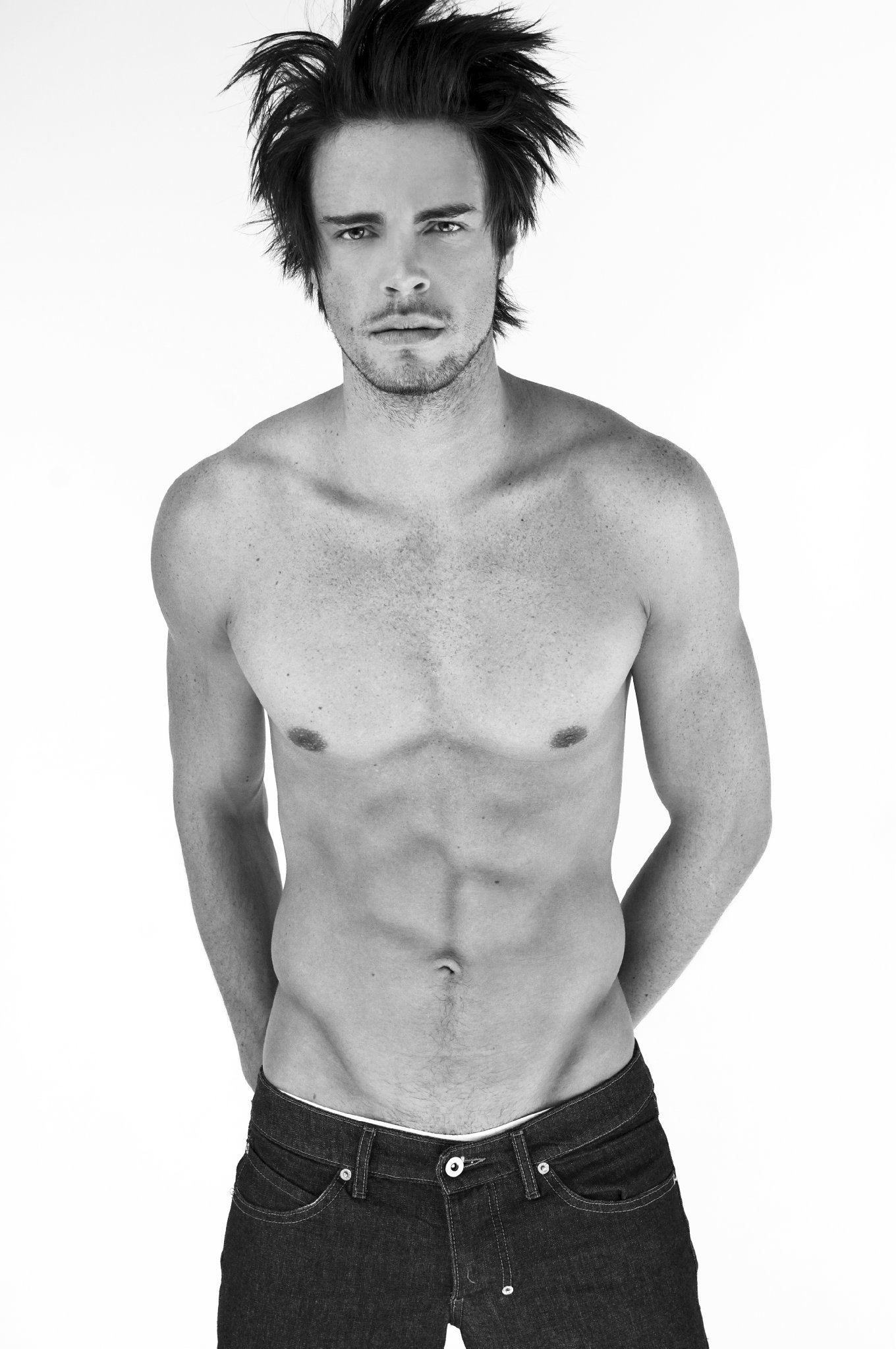 Фото - Томми О'Рилли: 1360x2048 / 291 Кб