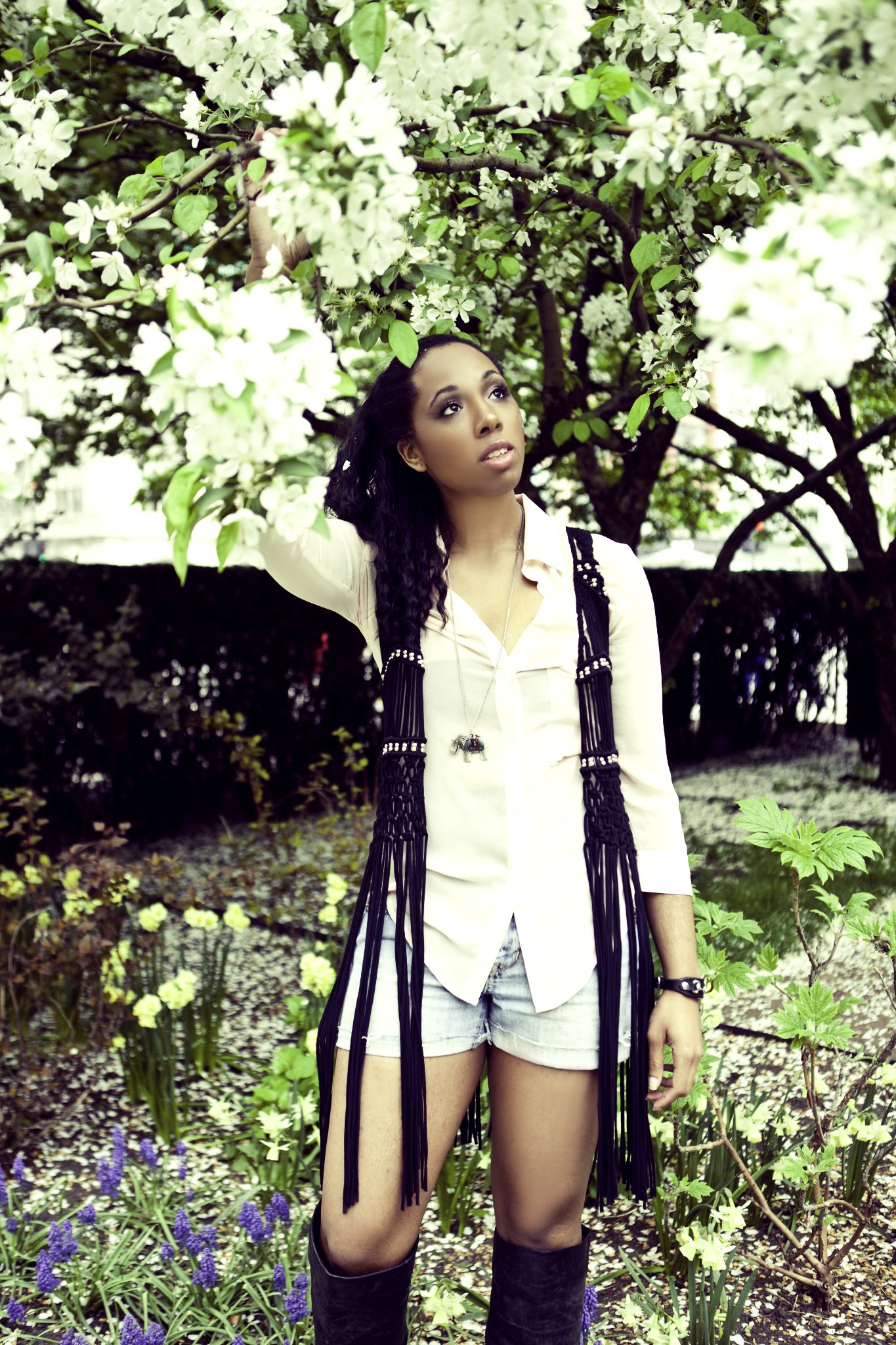 Фото - Эшли-Лорен Элрод: 1365x2048 / 606 Кб