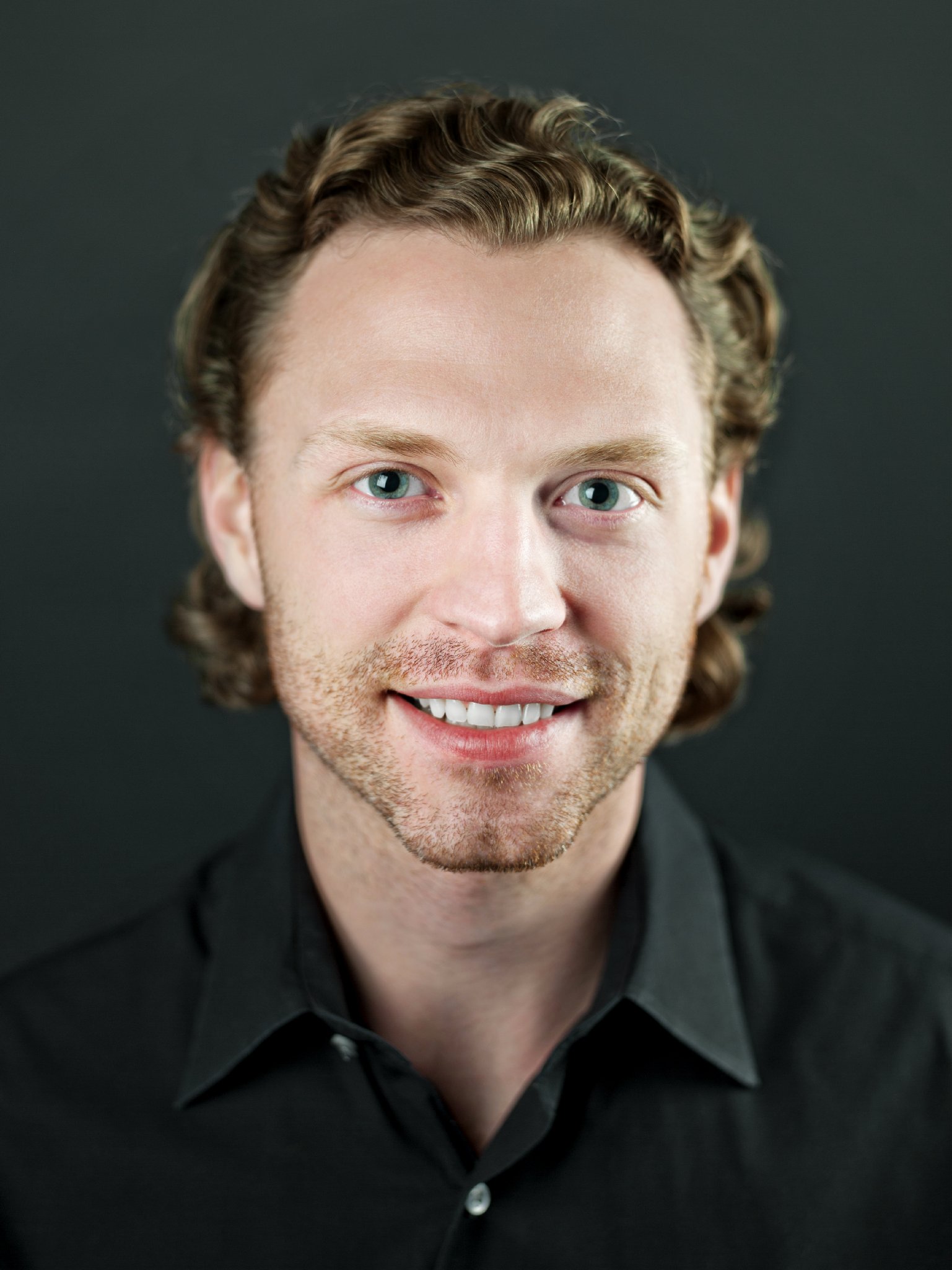 Фото - Крейг Усак : 1537x2048 / 252 Кб