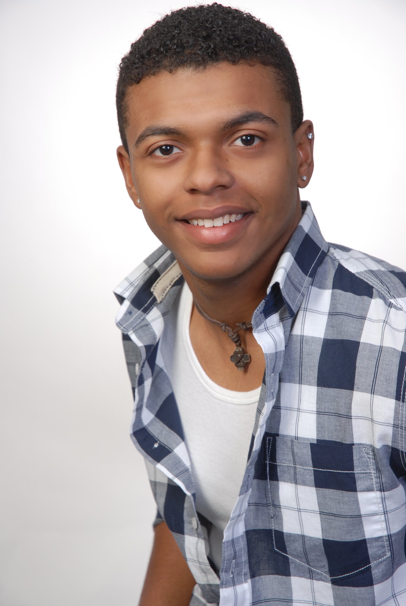 Фото - Арнольд Эгри: 1371x2048 / 276 Кб