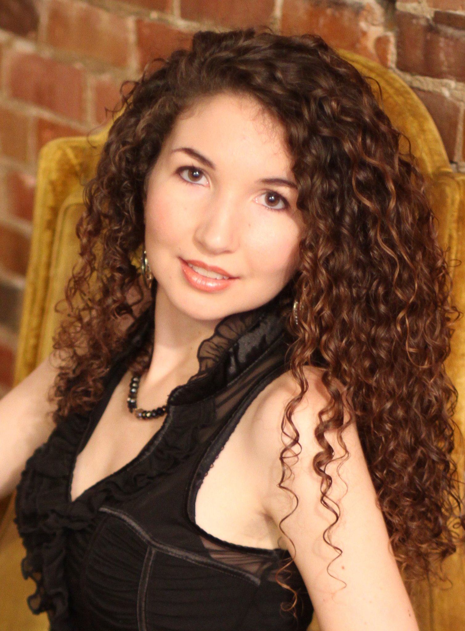 Фото - Келлерина Бэкон: 1509x2048 / 398 Кб