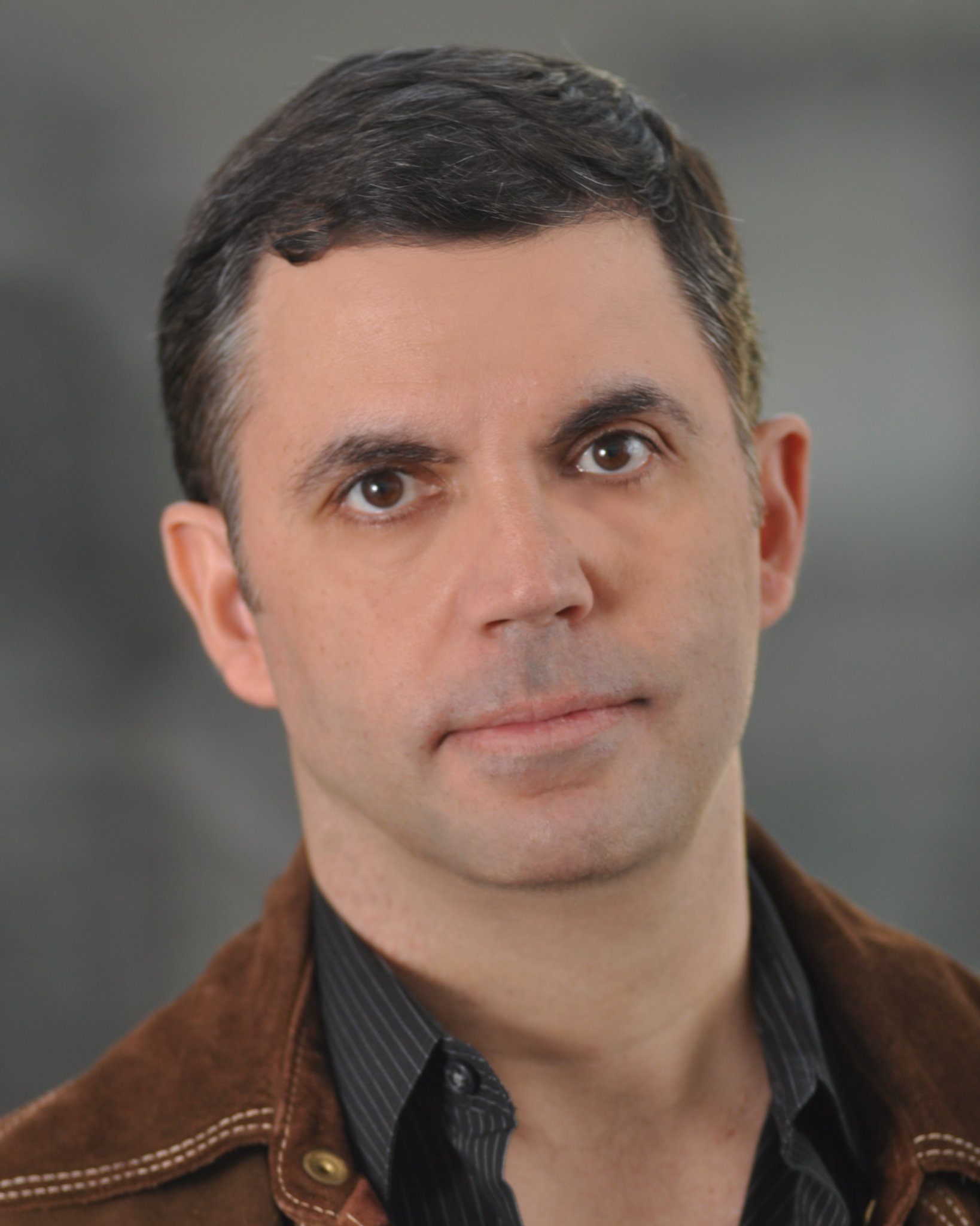 Фото - Эванс Форлидас: 1638x2048 / 206 Кб