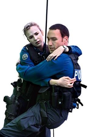 Фото - Каллэн Мулвей: 300x450 / 21 Кб