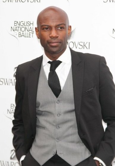 Фото - Дэвид Гяси: 387x556 / 29 Кб