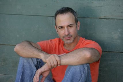 Фото - Том Титоне: 427x285 / 19 Кб