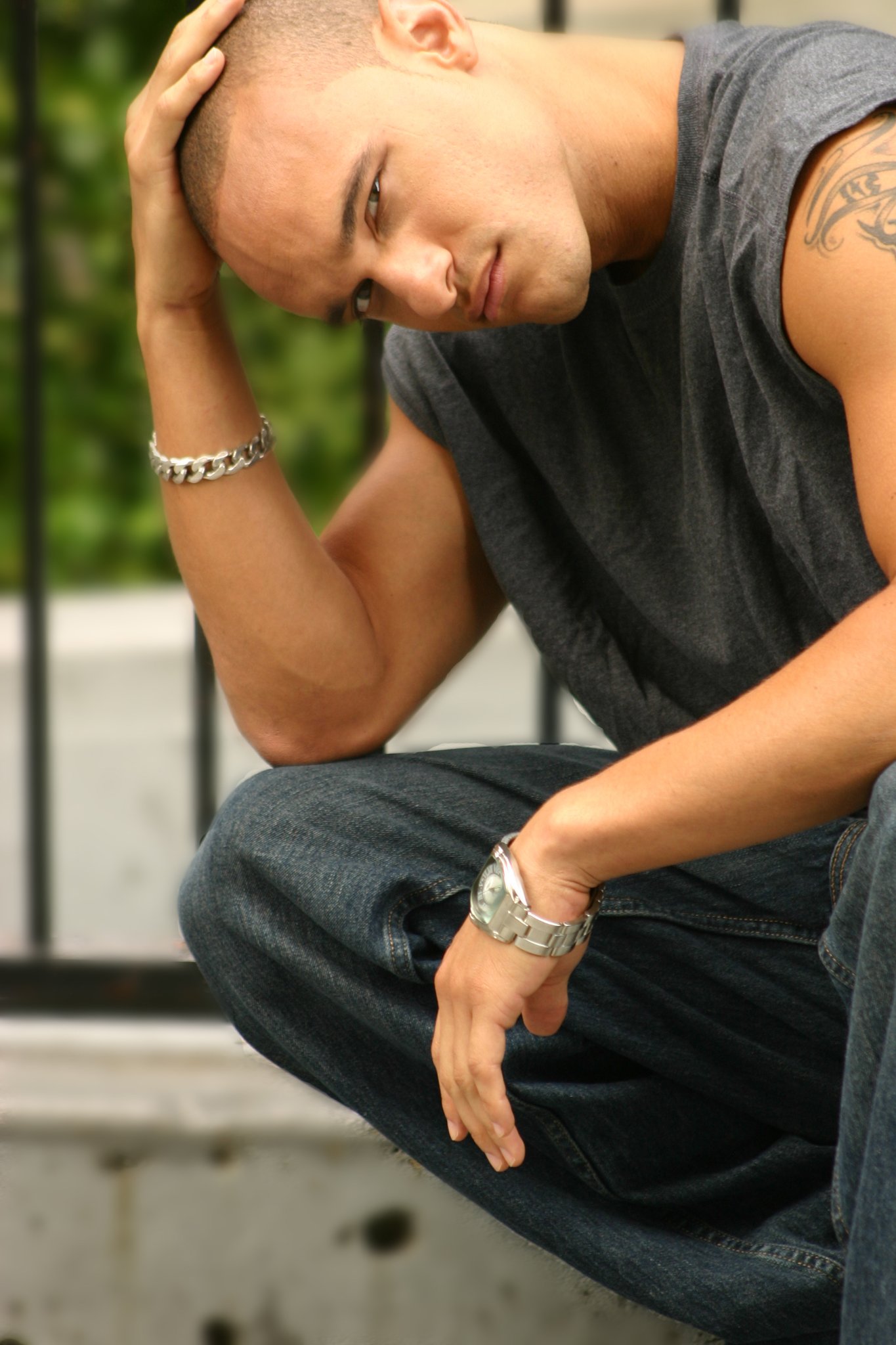 Фото - Джейсон Куинн: 1365x2048 / 290 Кб