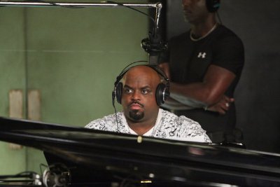 Фото - СиЛо Грин: 400x267 / 17 Кб