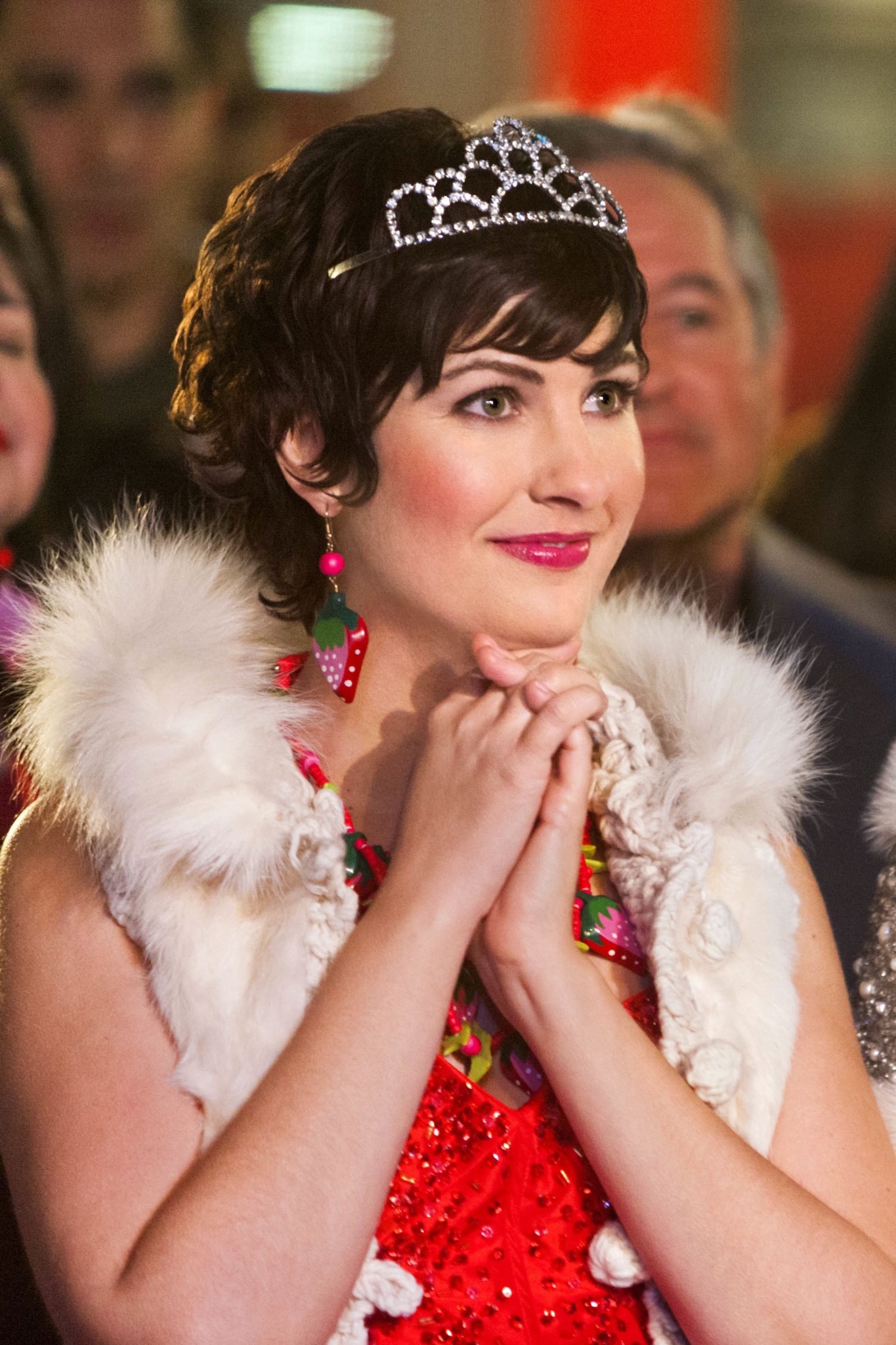 Фото - Дагни Керр: 1365x2048 / 463 Кб