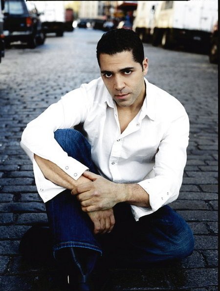 Фото - Эш Рока: 450x596 / 51 Кб