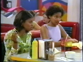 Фото - Кена Д. Уилльямсон: 288x216 / 15 Кб