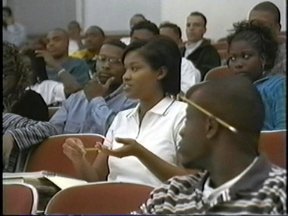 Фото - Кена Д. Уилльямсон: 288x216 / 16 Кб