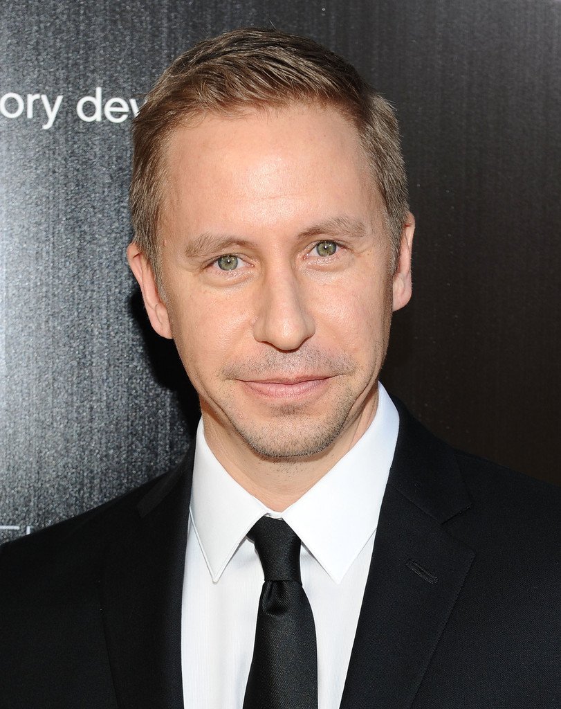 Фото - Чарли Уэйрач: 811x1024 / 177 Кб