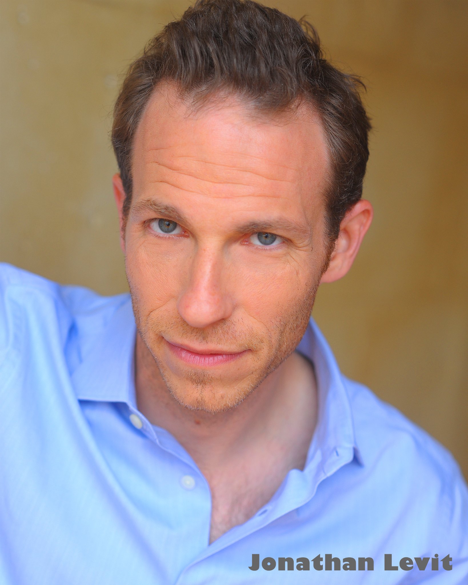 Фото - Джонотан Левит: 1638x2048 / 365 Кб