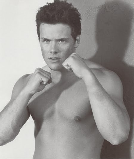 Фото - Уэсли Морган: 450x532 / 28 Кб