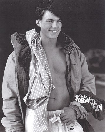 Фото - Уэсли Морган: 357x450 / 40 Кб