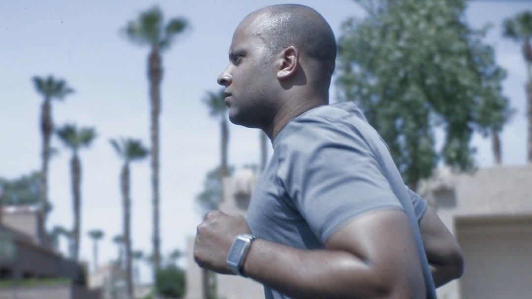 Фото - Конроу Брукс: 1080x608 / 72 Кб