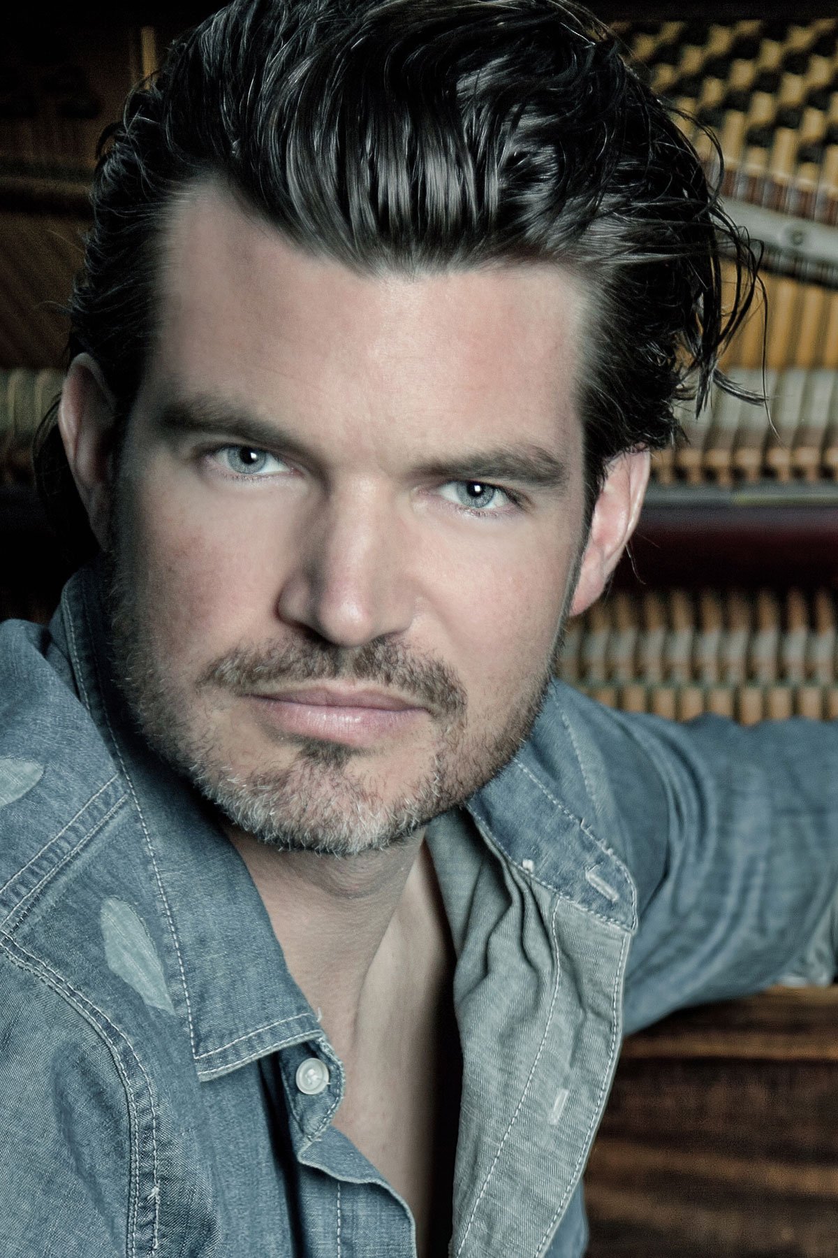 Фото - Кристиан Уэнненберг: 1200x1800 / 431 Кб