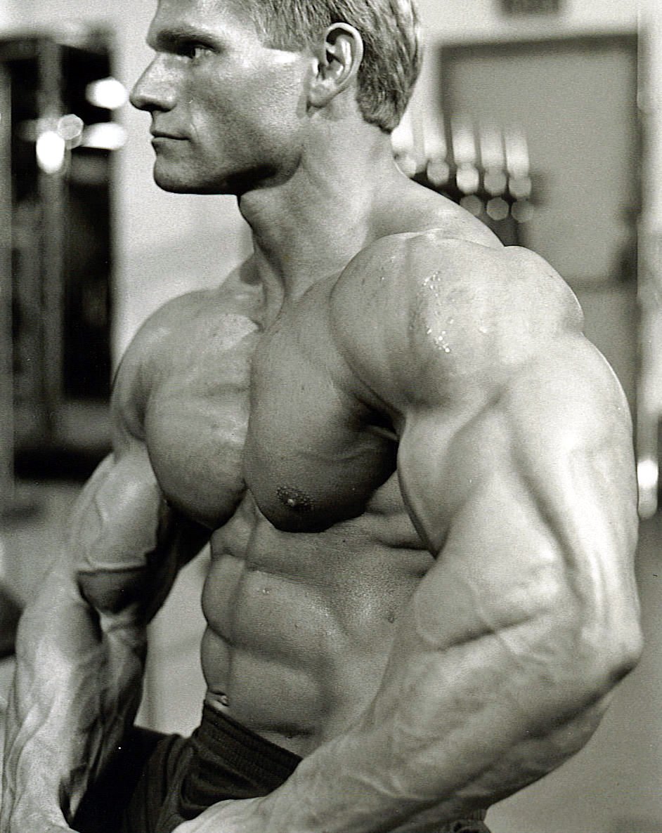 Фото - Брайан Грэхам: 942x1186 / 195 Кб