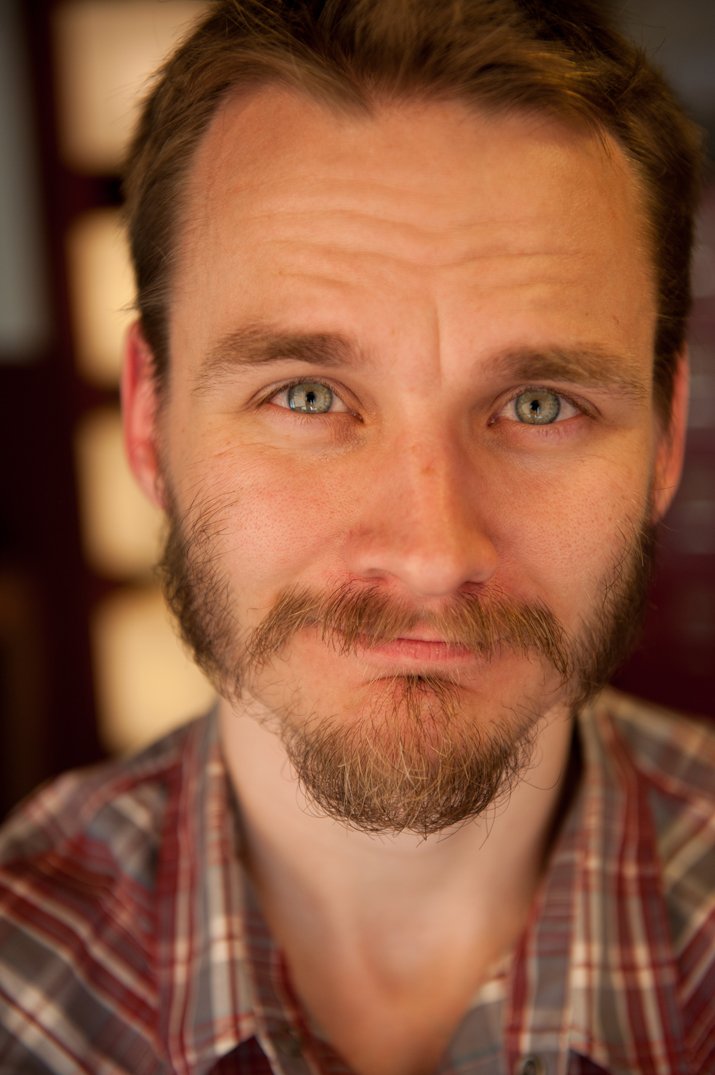 Фото - Трэвис Хаммер: 715x1075 / 97 Кб