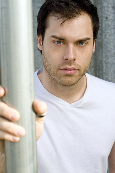 Фото - Кеван Кейс: 450x675 / 40 Кб