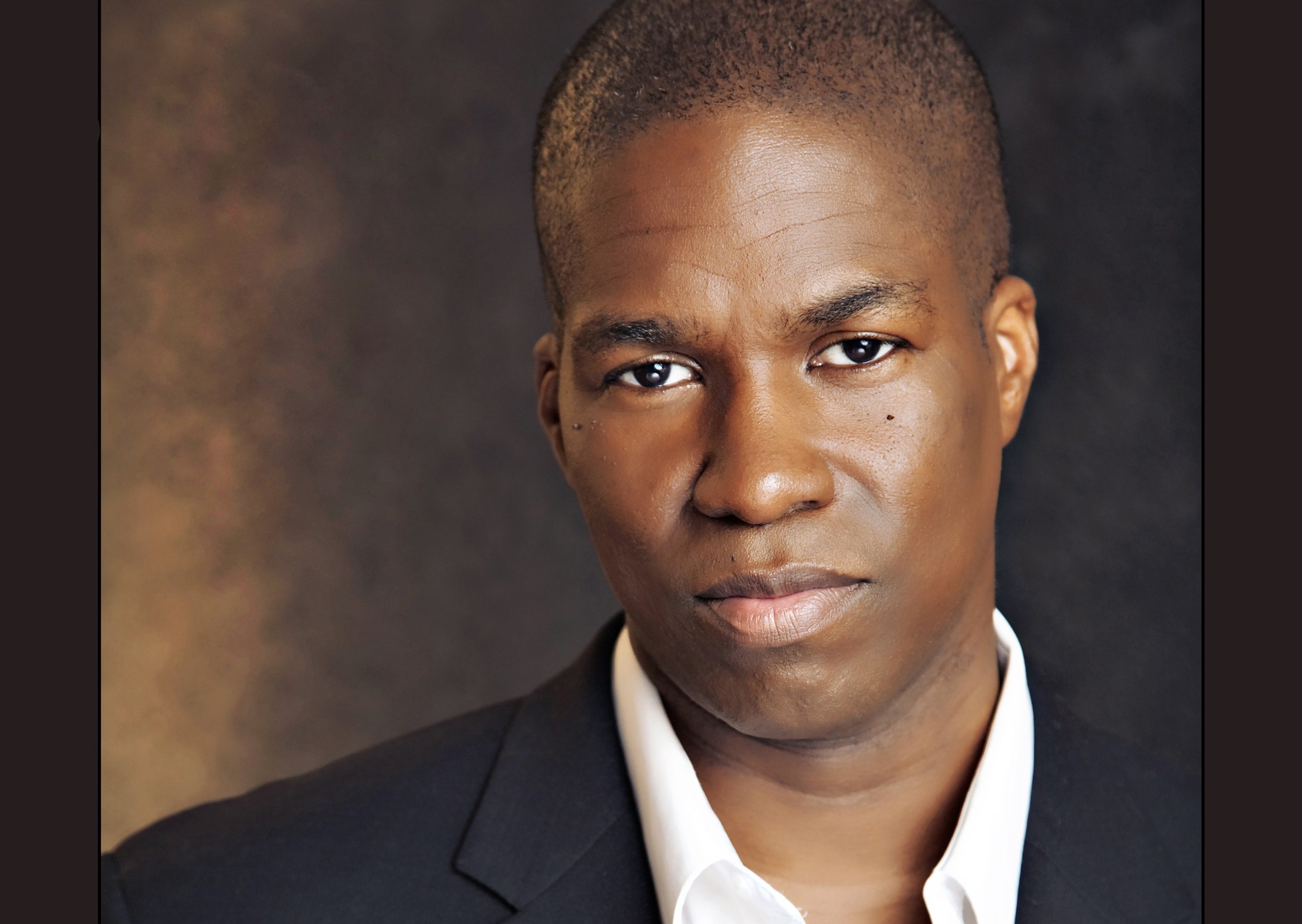 Фото - Рождер Бриджес: 2658x1887 / 407 Кб