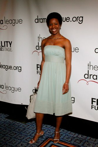 Фото - Рослин Рафф: 333x500 / 30 Кб