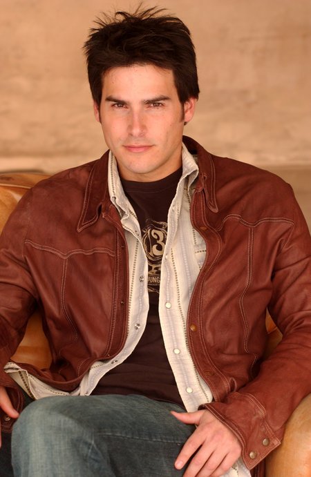 Фото - Эдди Матос: 450x691 / 55 Кб