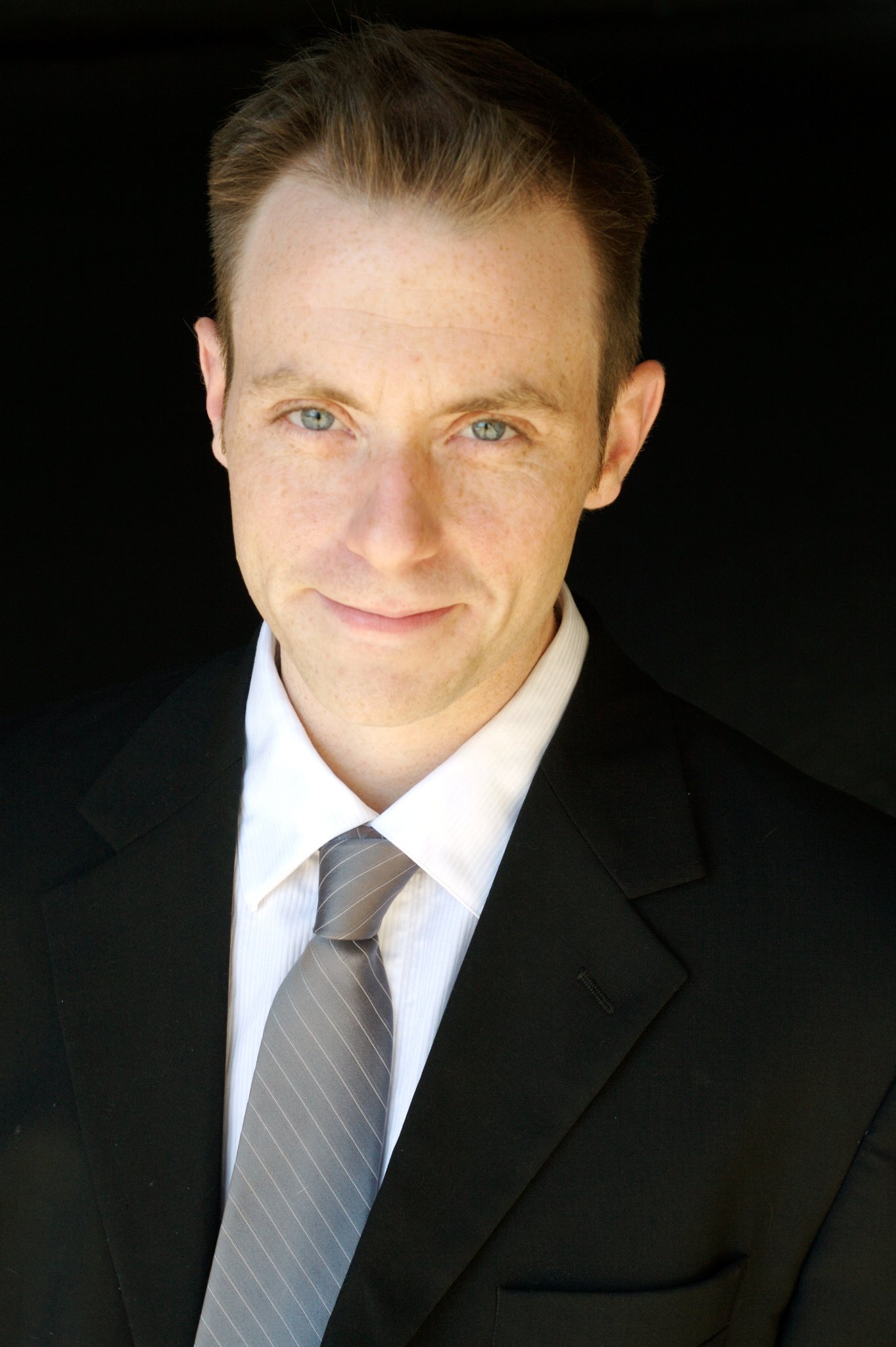 Фото - Тони Касл: 1363x2048 / 279 Кб