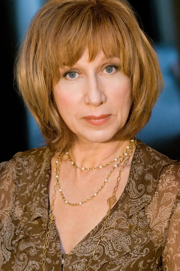 Фото - Кати Линд Хьюс: 599x900 / 136 Кб