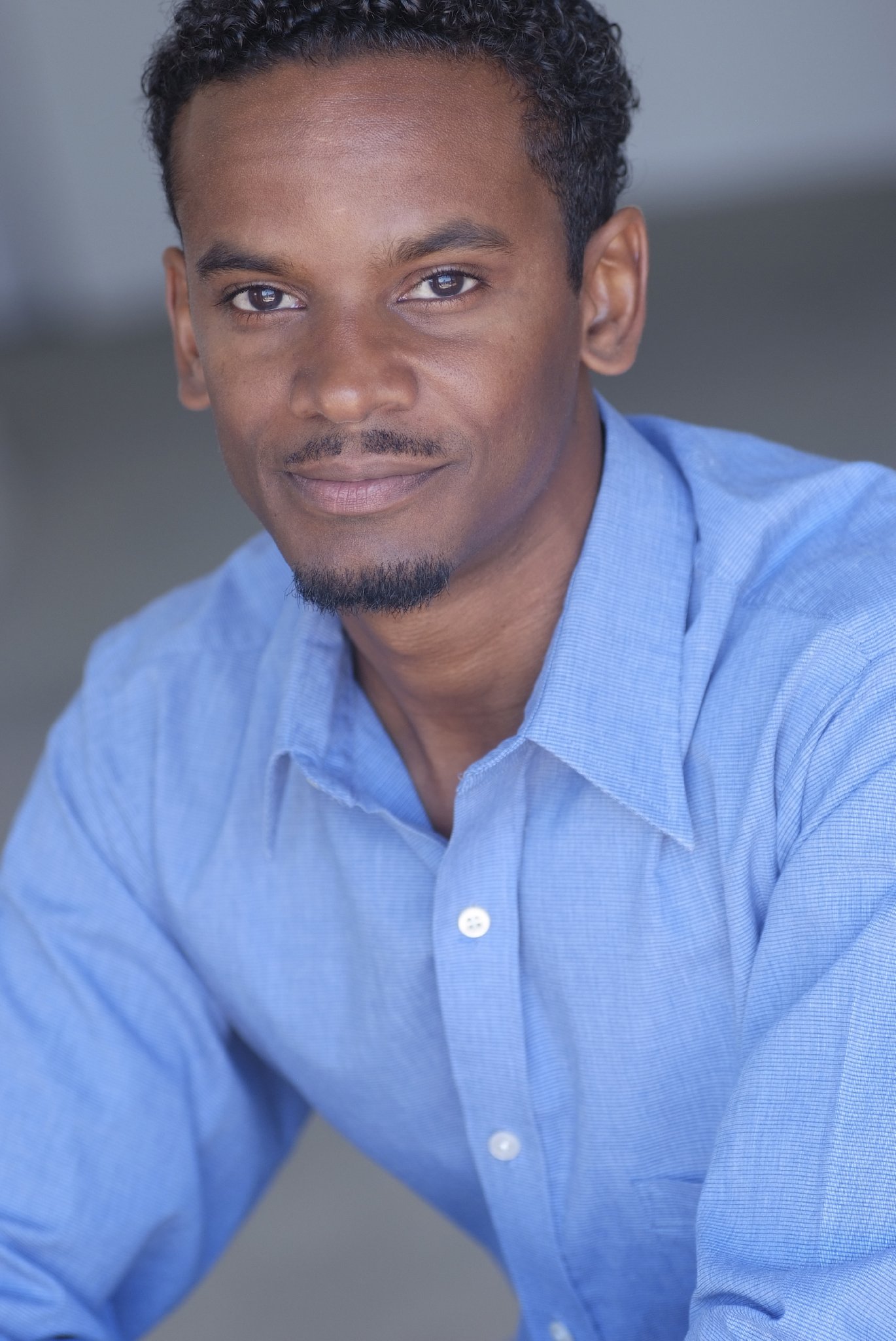 Фото - Гордон Джеймс: 1370x2048 / 333 Кб