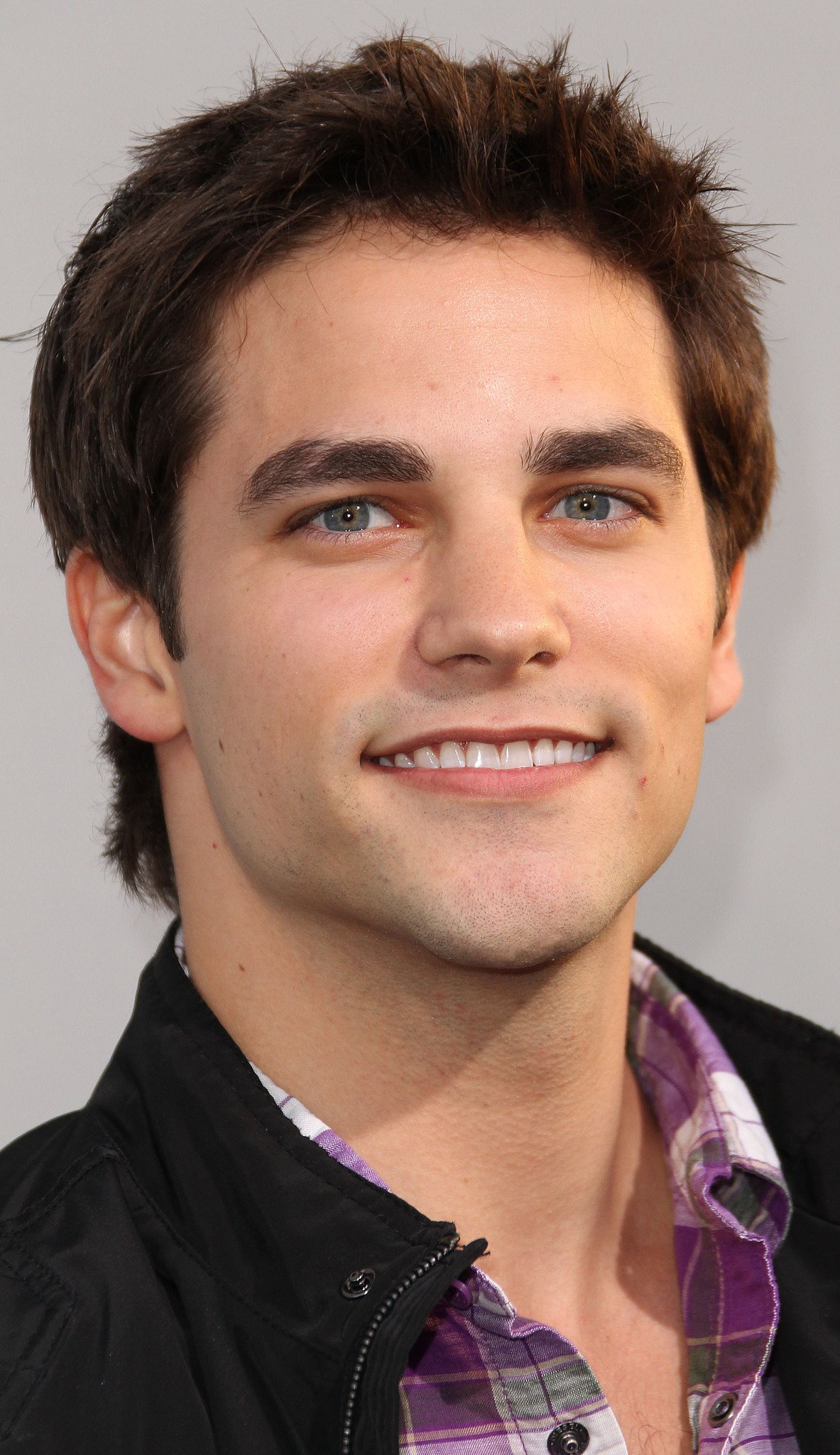 Фото - Брэнт Догерти: 1183x2048 / 385 Кб