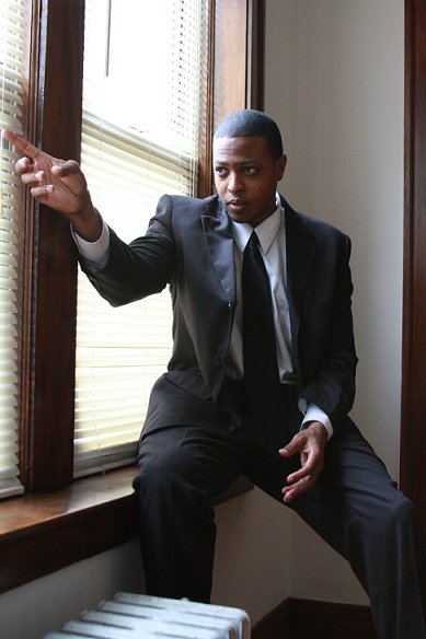 Фото - Тьюрстон Хилл: 389x584 / 38 Кб