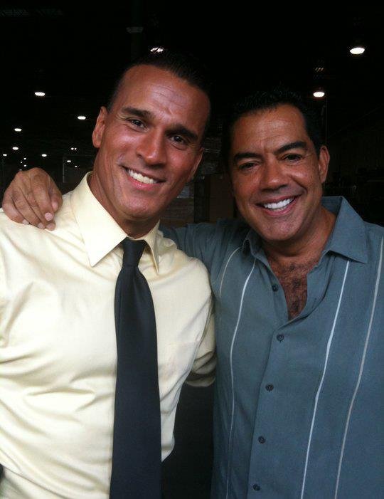 Фото - Джозеф Велез: 540x701 / 44 Кб