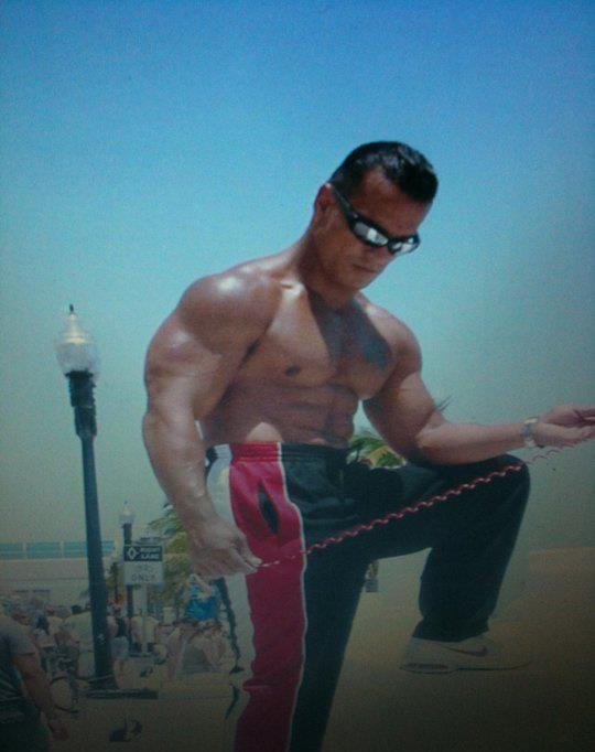 Фото - Джозеф Велез: 540x682 / 44 Кб