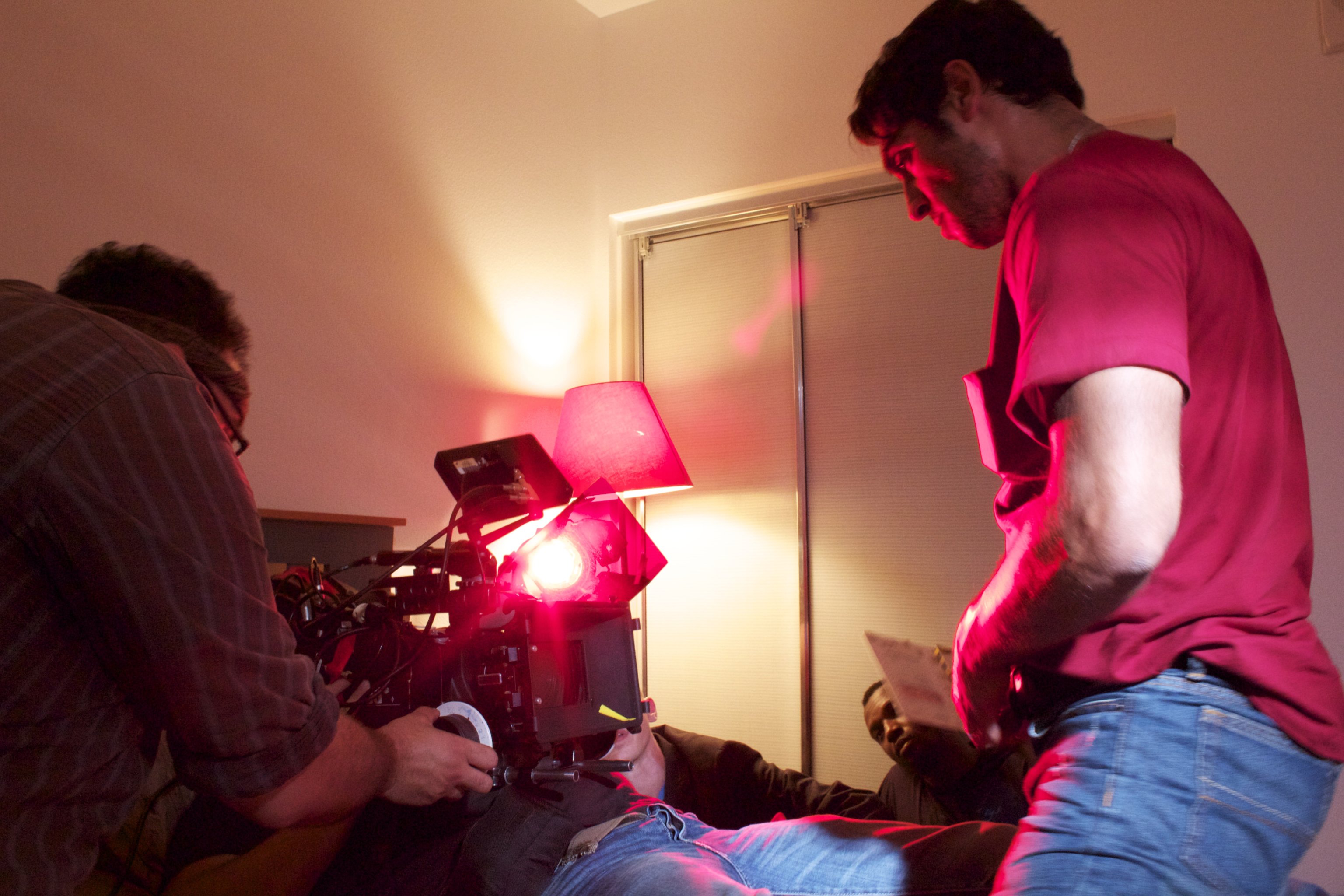 Фото - Франсиско Овалл: 3072x2048 / 737 Кб