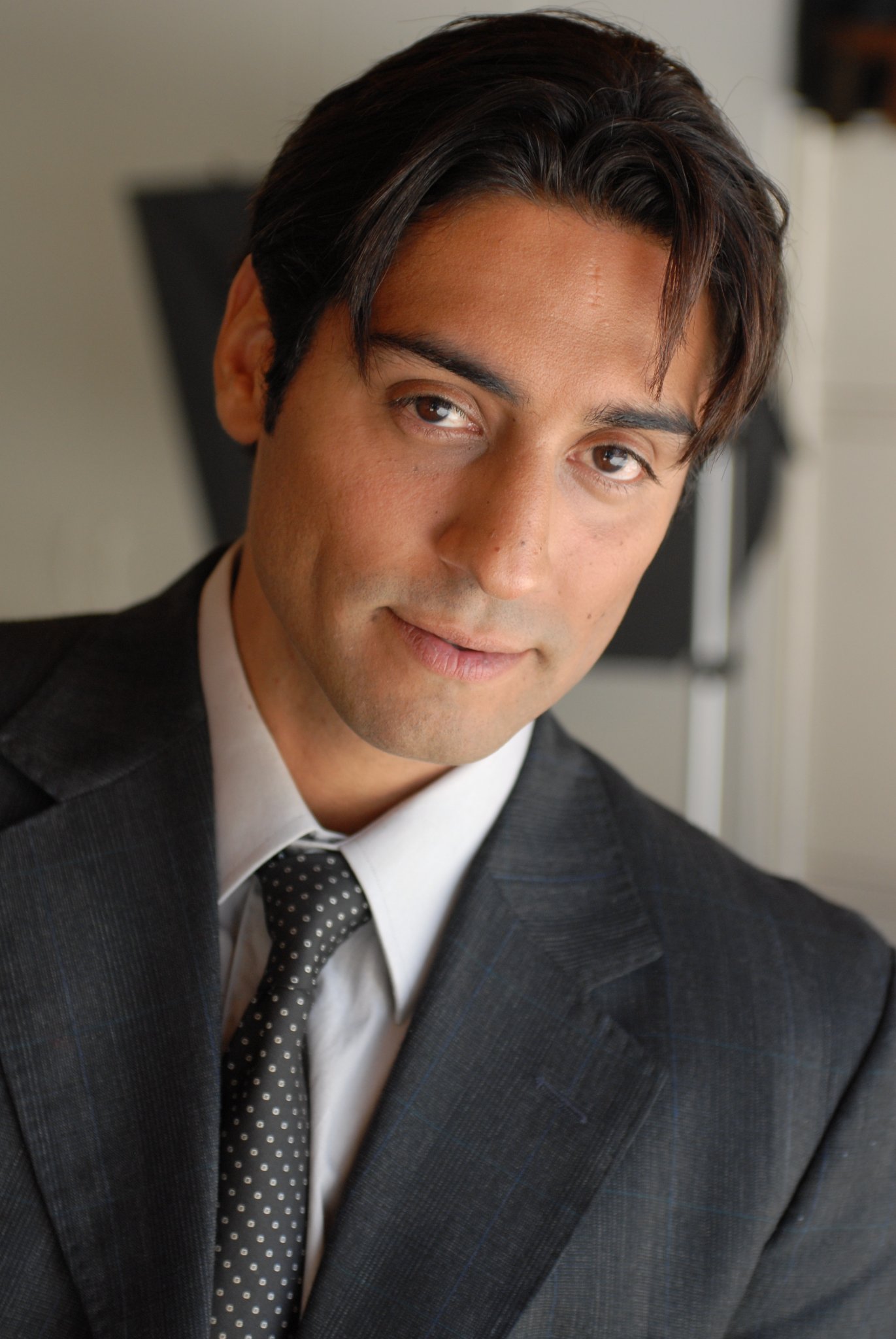 Фото - Франсиско Овалл: 1371x2048 / 272 Кб