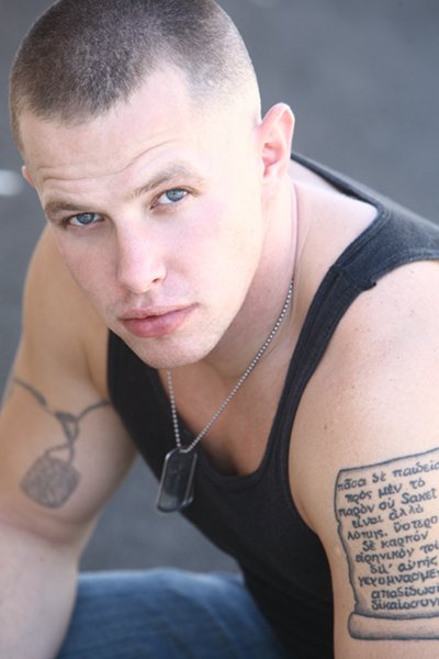 Фото - Райан Ахерн: 400x600 / 35 Кб