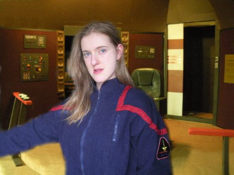 Фото - Эшли М. Калфас: 480x360 / 31 Кб