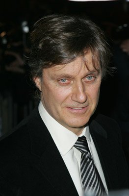 Фото - Лассе Халльстрем: 263x400 / 18 Кб