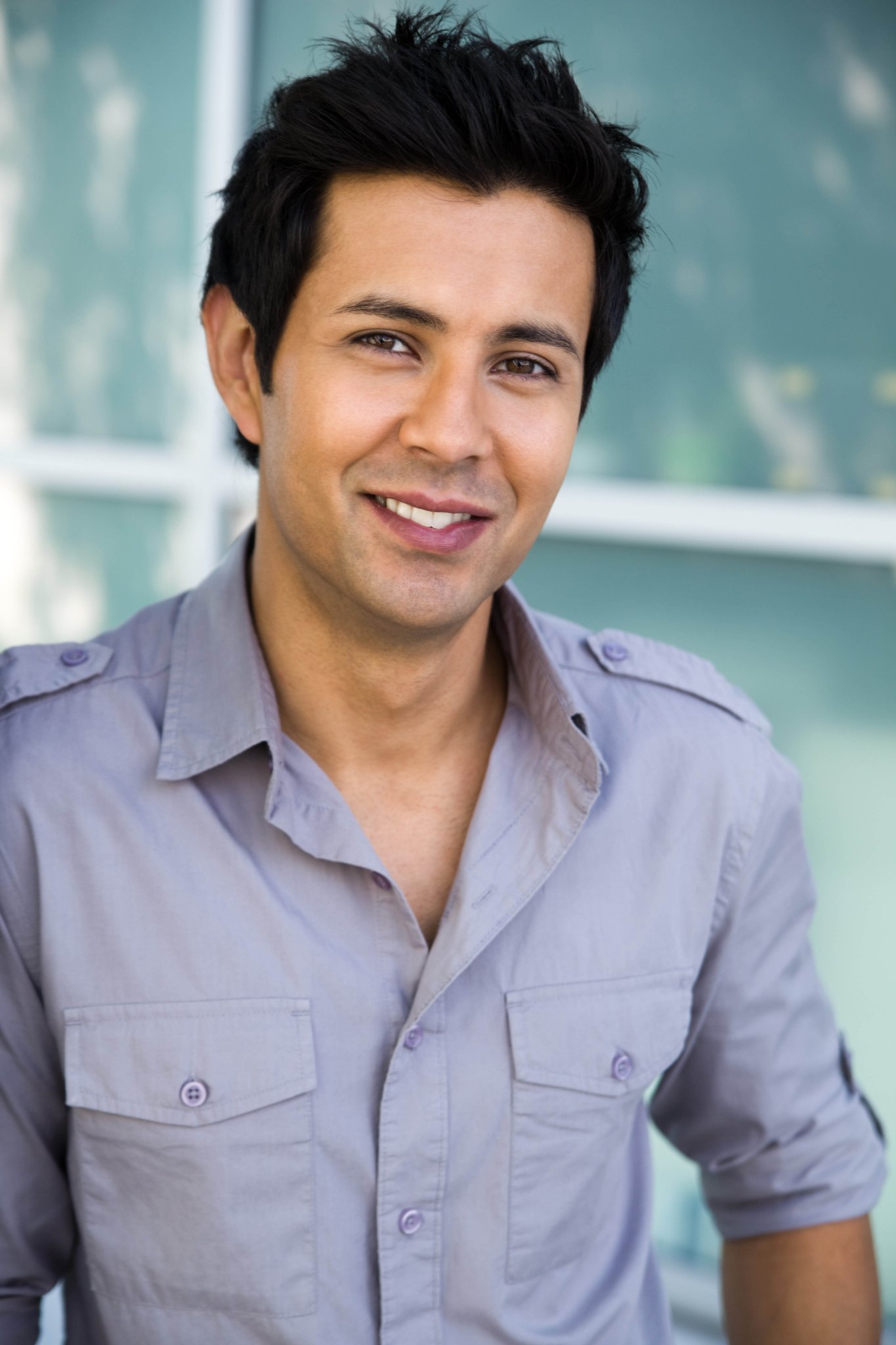 Фото - Джулиан Грэхам: 1365x2048 / 213 Кб