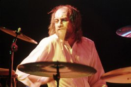 Фото - Мик Флитвуд: 267x178 / 10 Кб