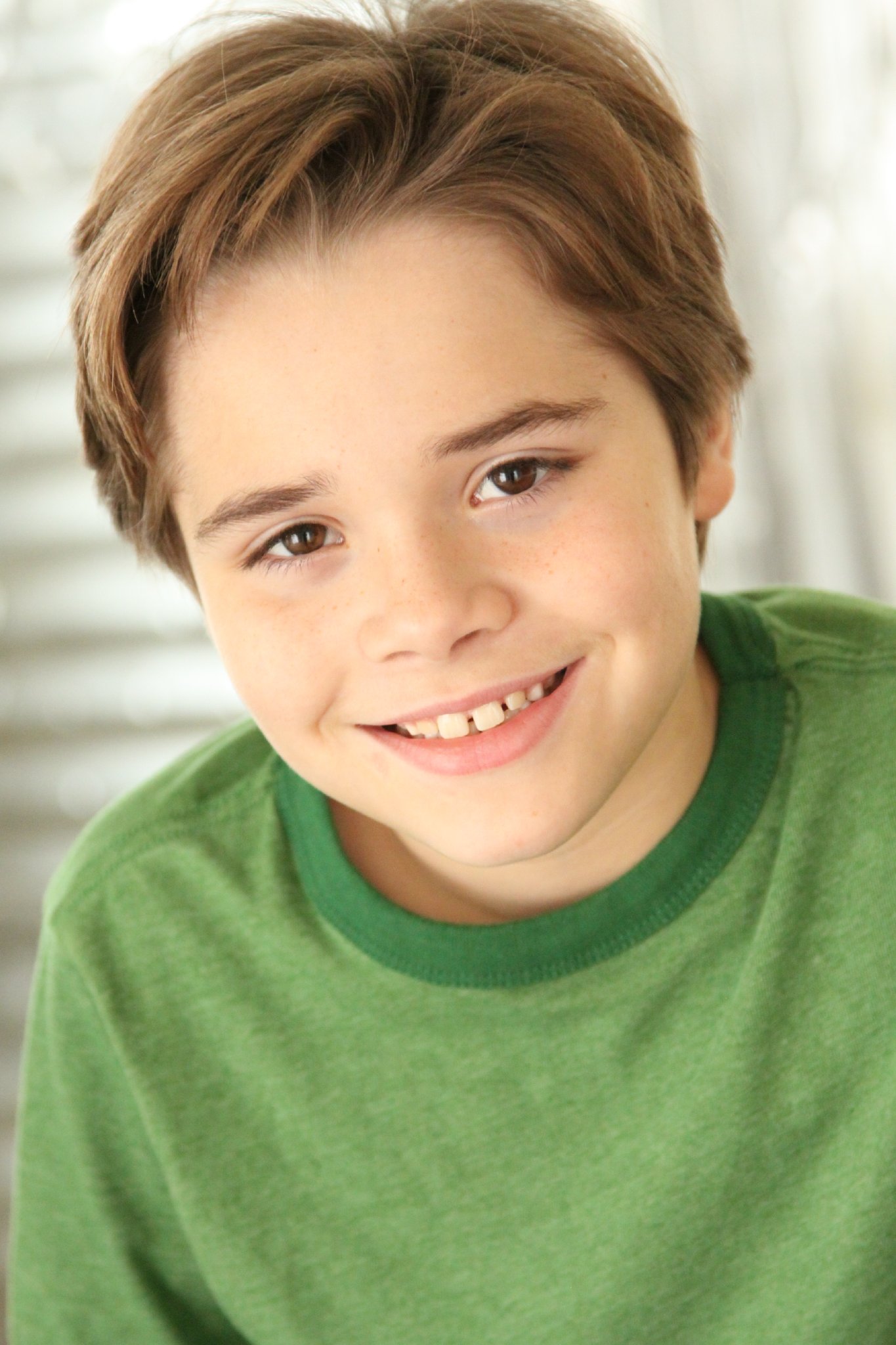 Фото - Мадс Финеган-Смит: 1365x2048 / 293 Кб